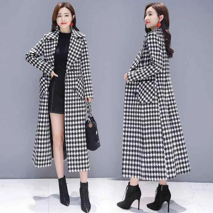 معطف فرو منقوش -patterned fur coat